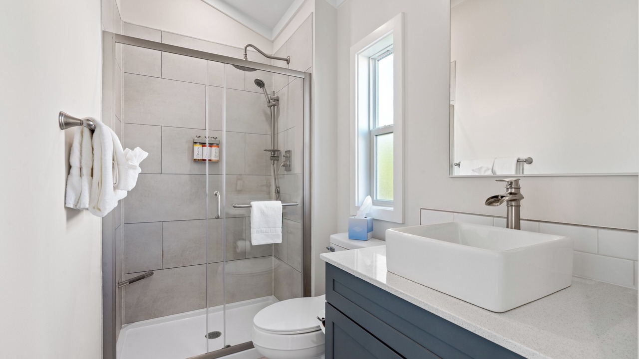 Photo of Bathroom in Sugarloaf Key