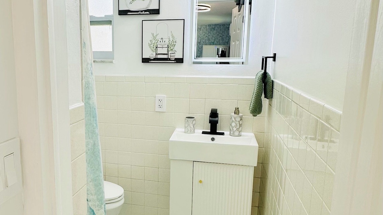 Photo of Bathroom in Seminole