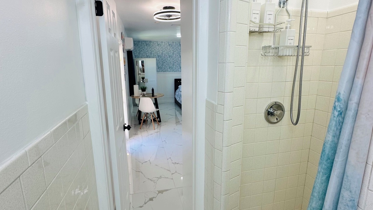 Photo of Bathroom in Seminole