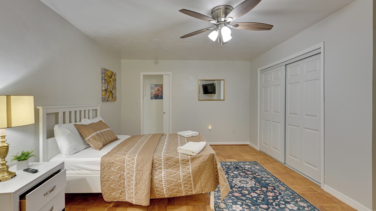 Photo of Bedroom in Bearss Plaza