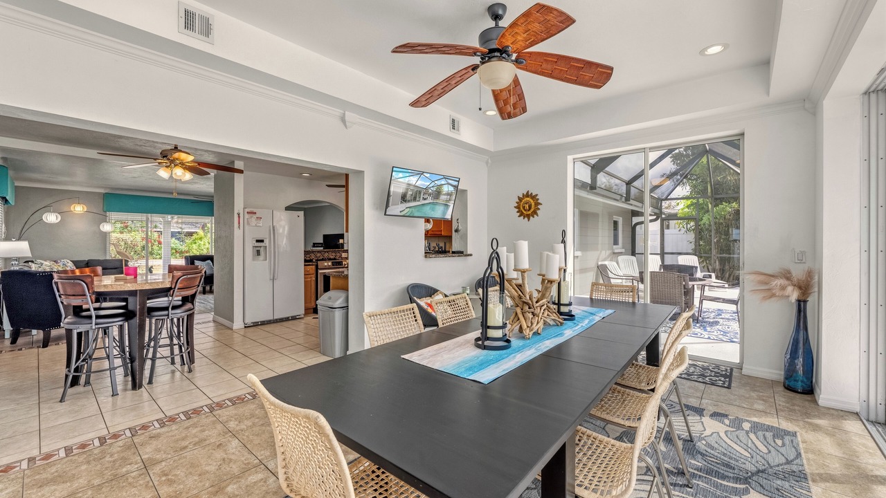 Photo of Bedroom in Gulf Gate Estates