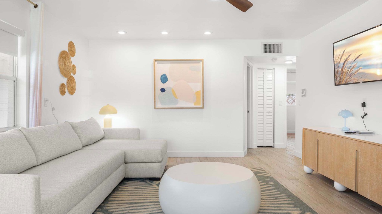 Photo of Livingroom in Bay Esplanade