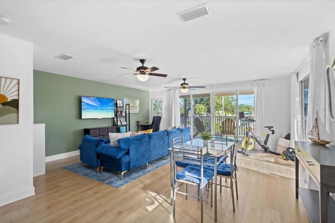 Photo of Livingroom in Indian Rocks Beach