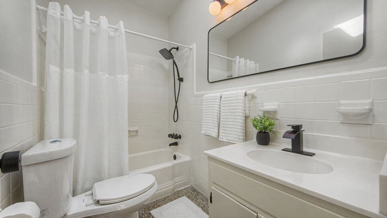 Photo of Bathroom in Fort Walton Beach