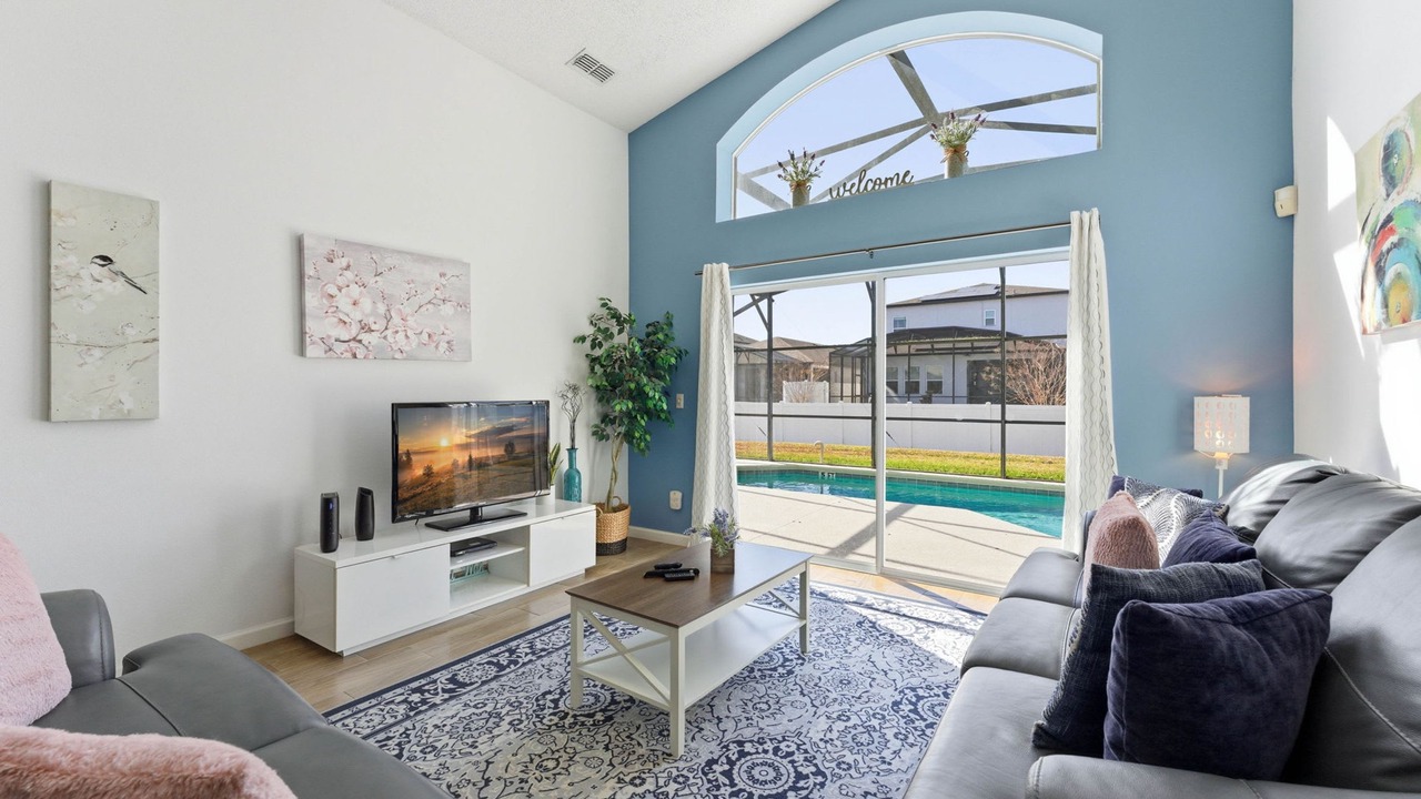 Photo of Livingroom in Seasons