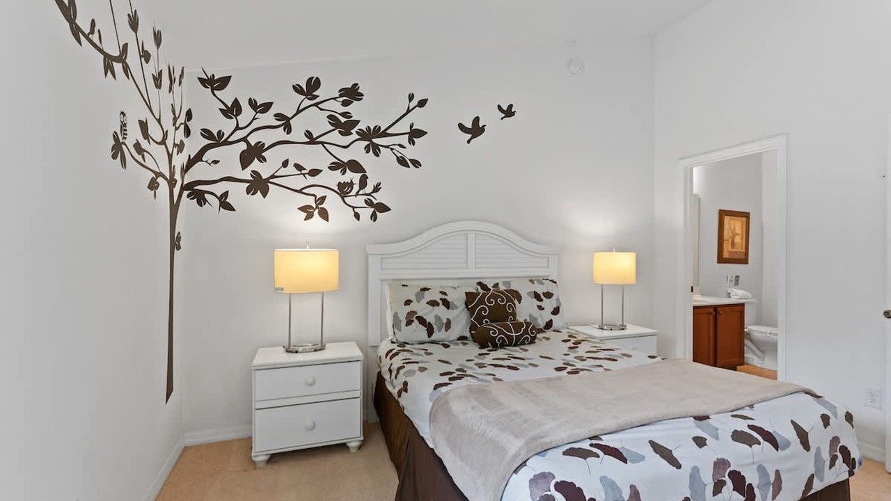 Photo of Bedroom in Veranda Palms