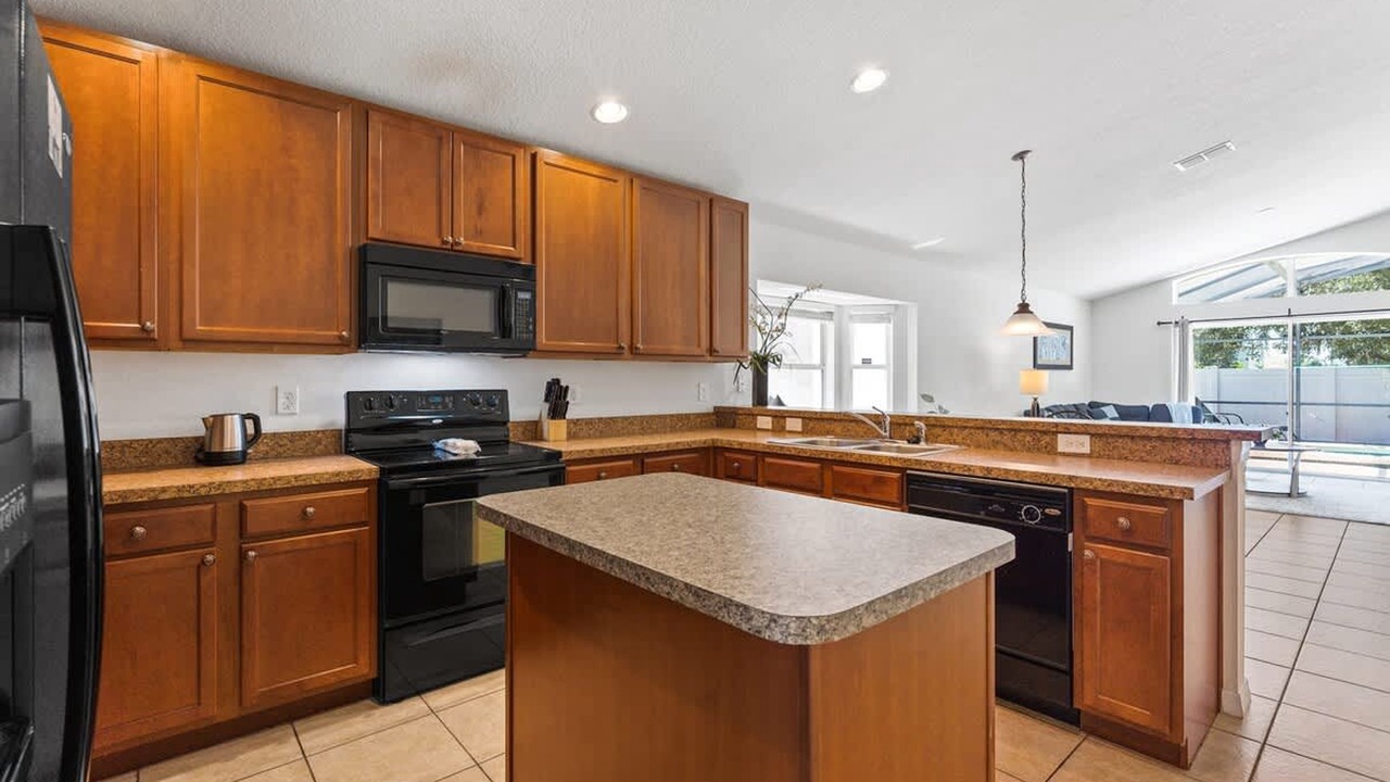 Photo of Kitchen in Veranda Palms