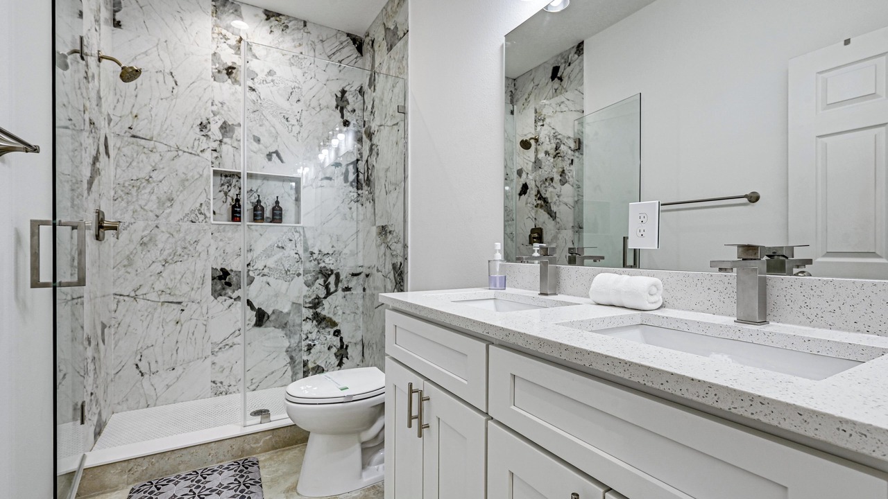 Photo of Bathroom in East Tampa
