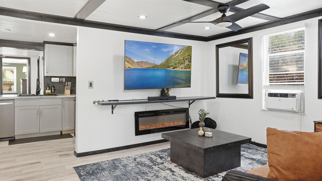Photo of Livingroom in Fairview Shores