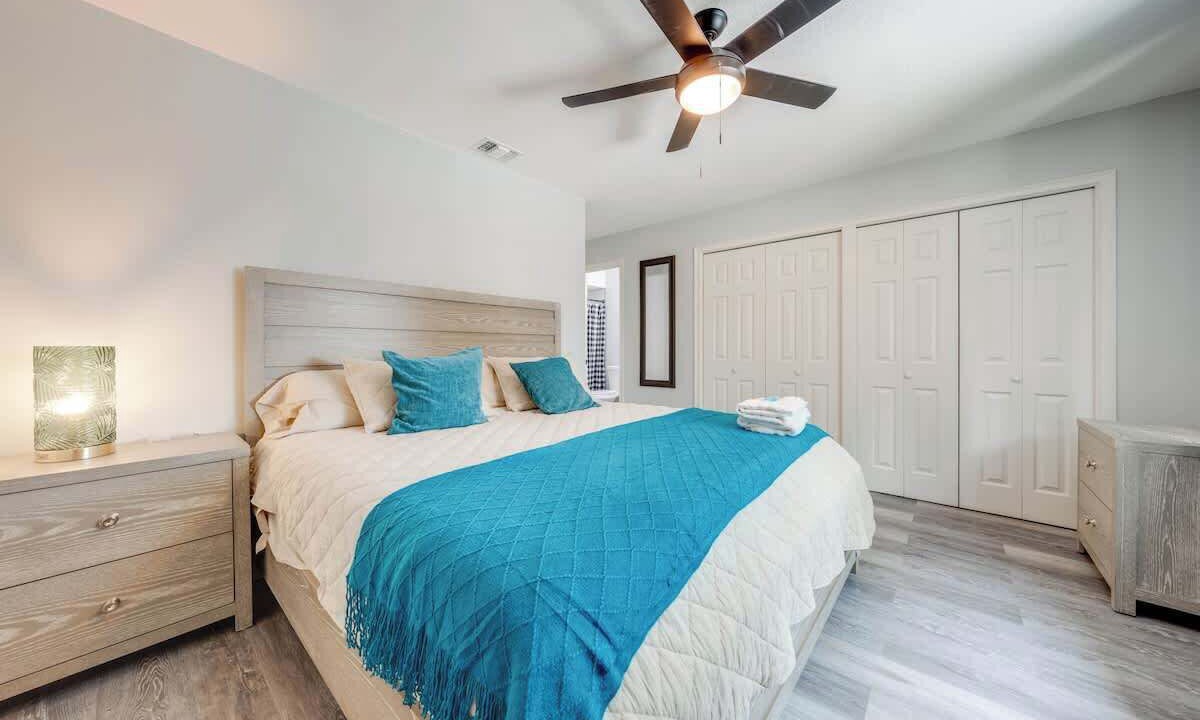 Photo of Bedroom in Oak Ridge