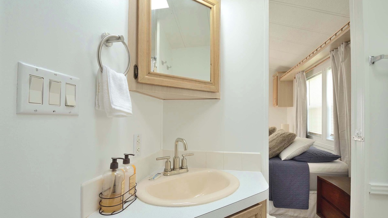 Photo of Bathroom in Winter Garden