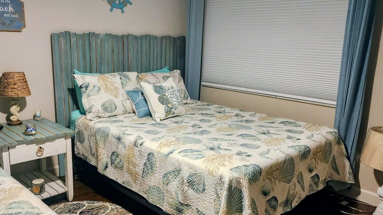 Photo of Bedroom in Ocean View Halifax Estates