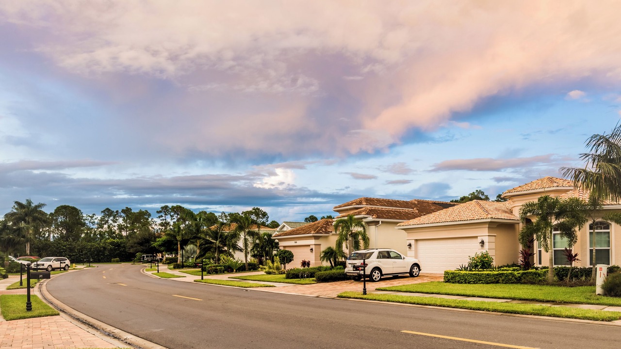 Photo of Outdoor in Naples Heritage