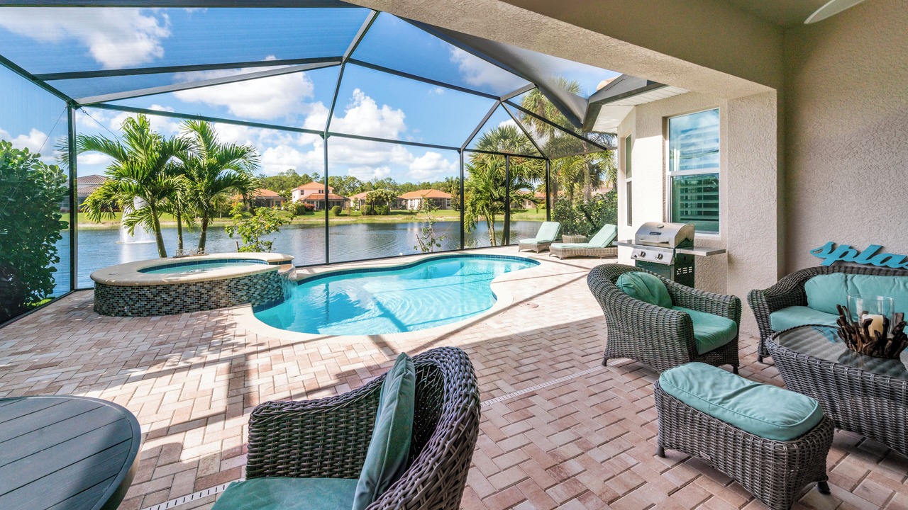 Photo of Outdoor in Naples Heritage