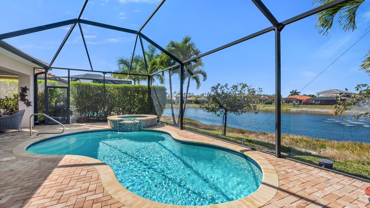 Photo of Outdoor in Naples Heritage