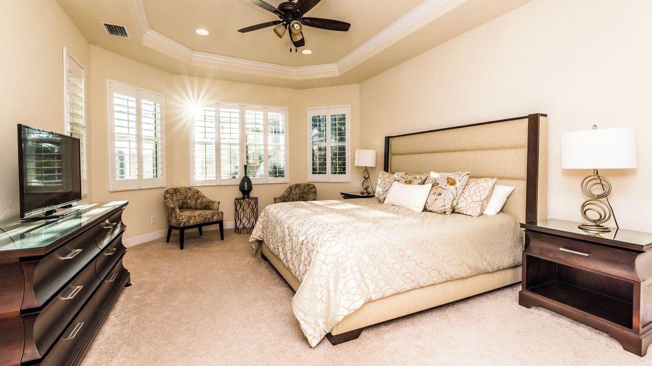 Photo of Bedroom in Naples Heritage