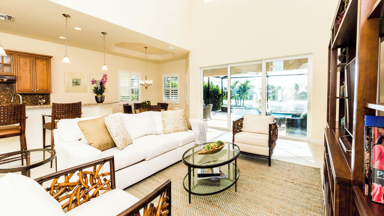 Photo of Livingroom in Naples Heritage