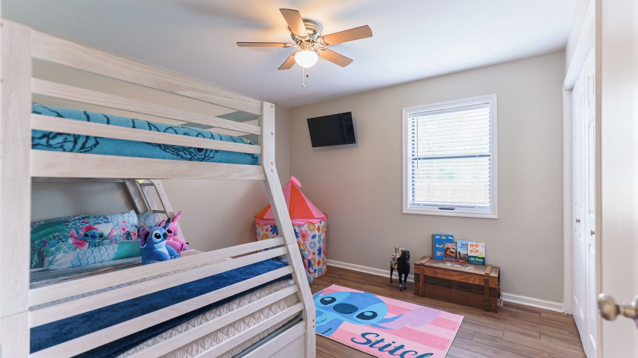 Photo of Bedroom in Valdosta