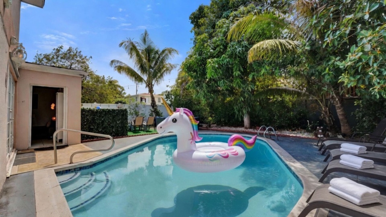 Photo of Outdoor in Hallandale Beach