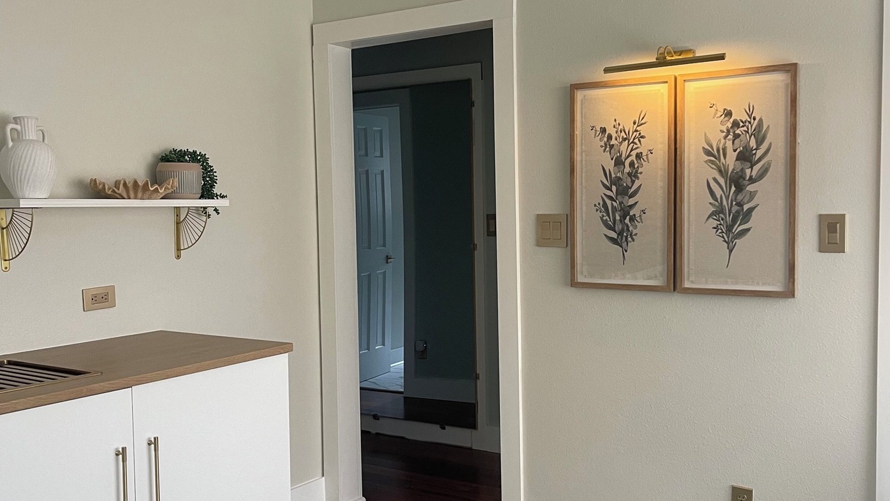 Photo of Livingroom in Northeast Pensacola