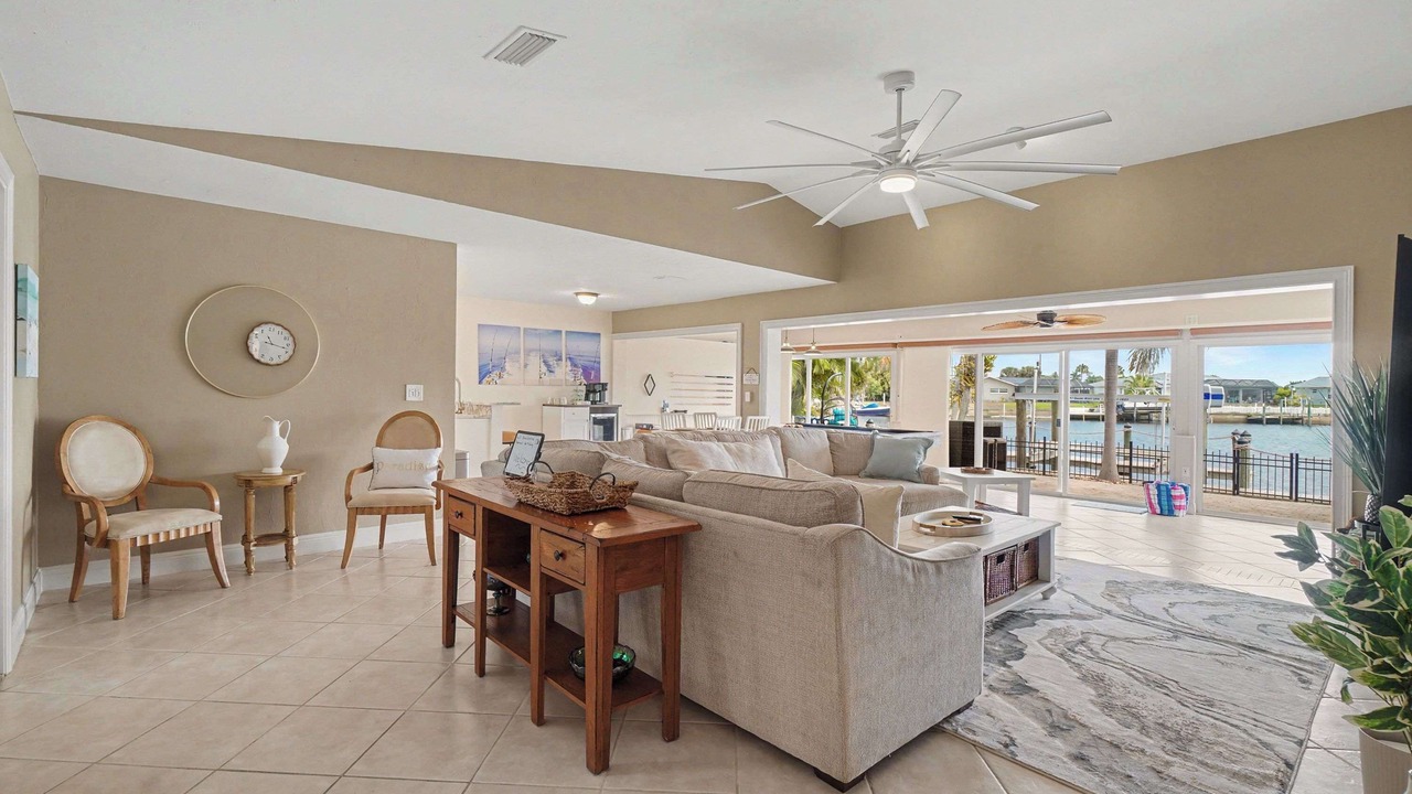 Photo of Bedroom in Fort Myers Shores