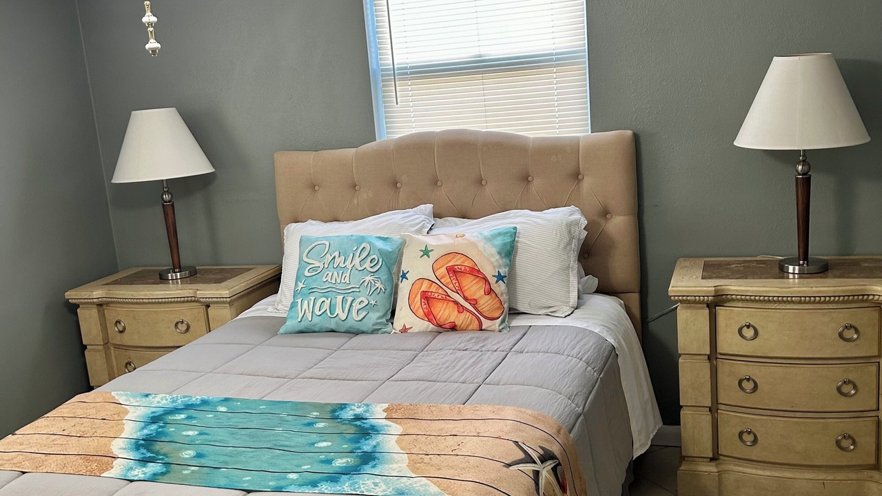 Photo of Bedroom in Forest Hills