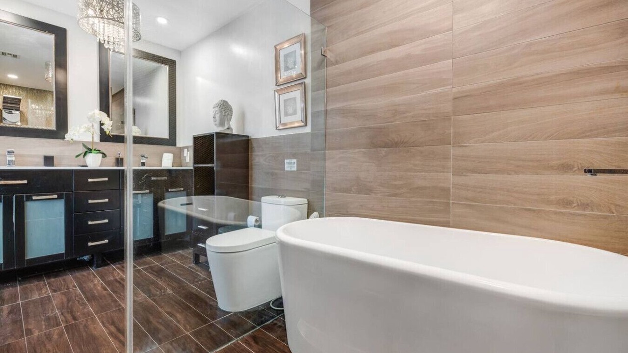 Photo of Bathroom in The Hammocks