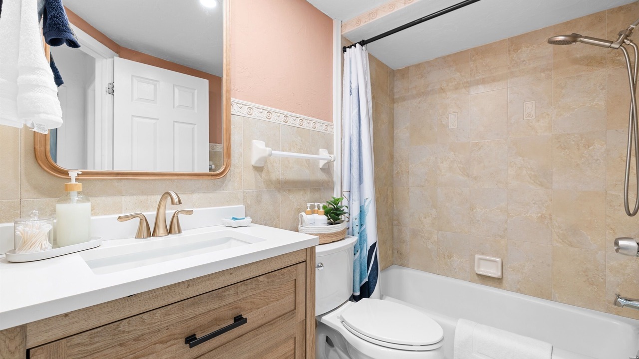 Photo of Bathroom in Largo