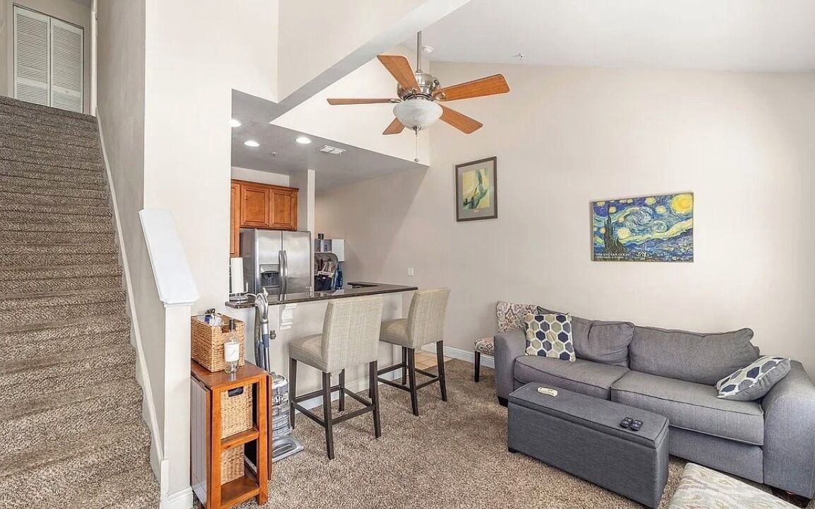 Photo of Livingroom in Gainesville