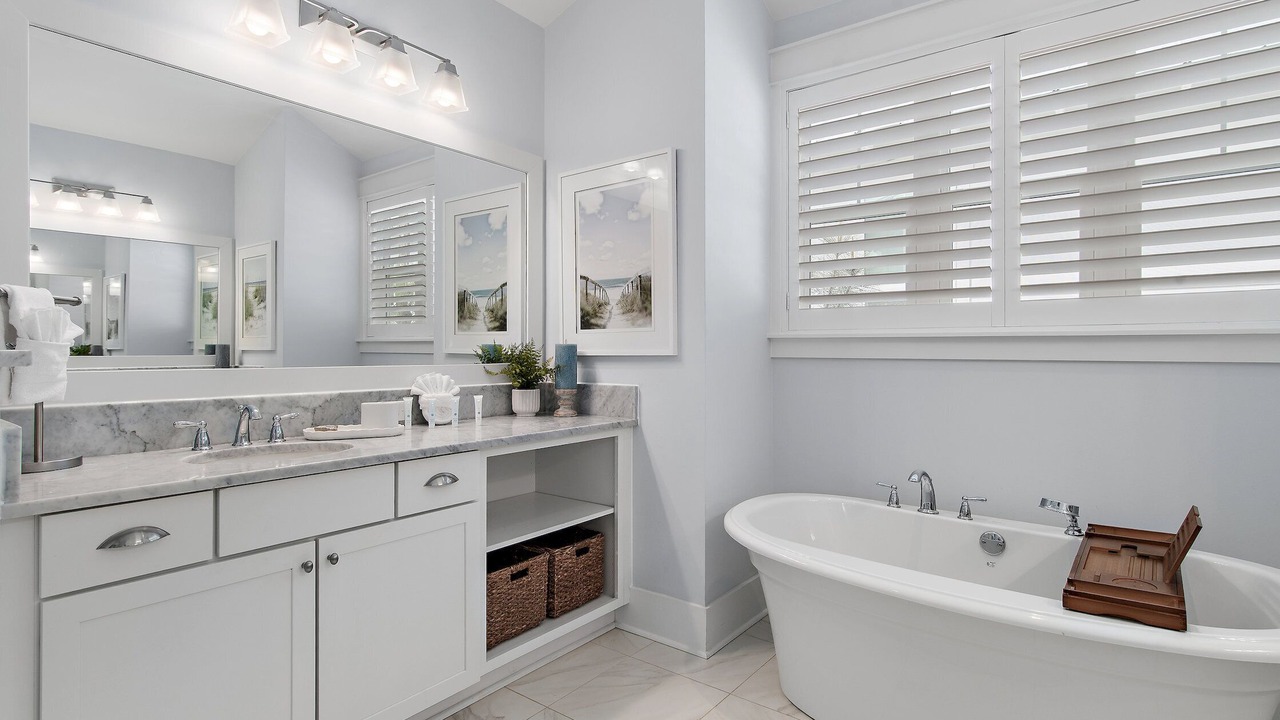 Photo of Bathroom in Santa Rosa Beach