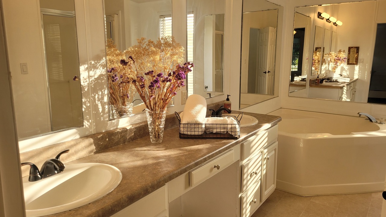 Photo of Bathroom in Northside