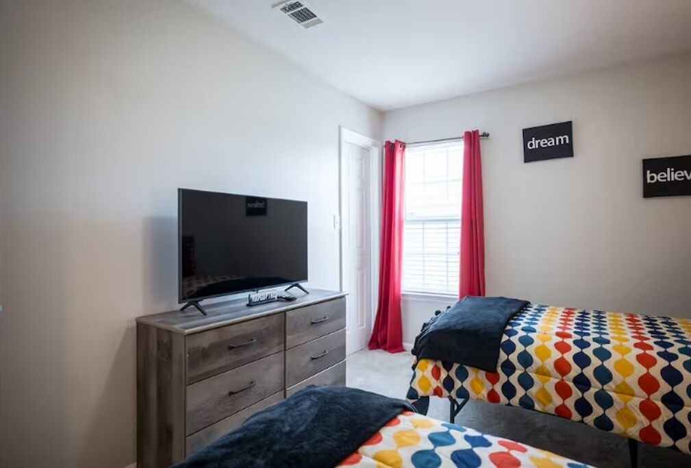 Photo of Bedroom in Valdosta