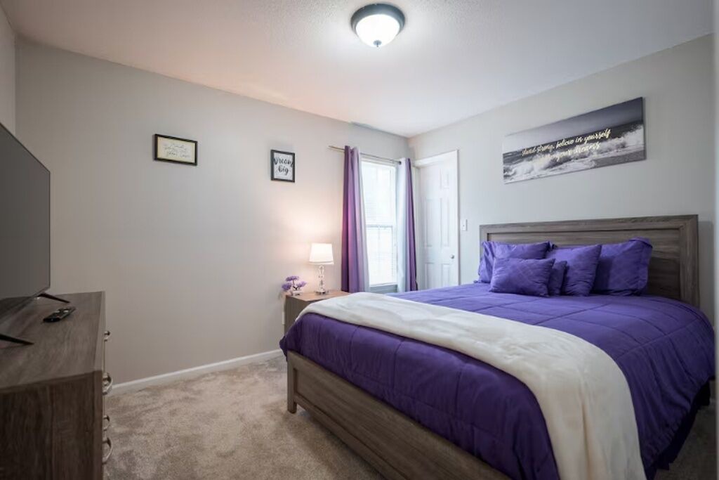 Photo of Bedroom in Valdosta