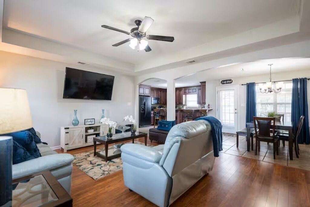 Photo of Livingroom in Valdosta