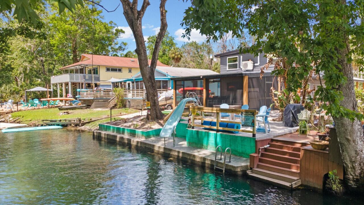 Photo of Outdoor in Weeki Wachee Gardens