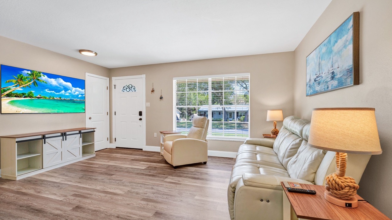 Photo of Livingroom in Plantation Estates