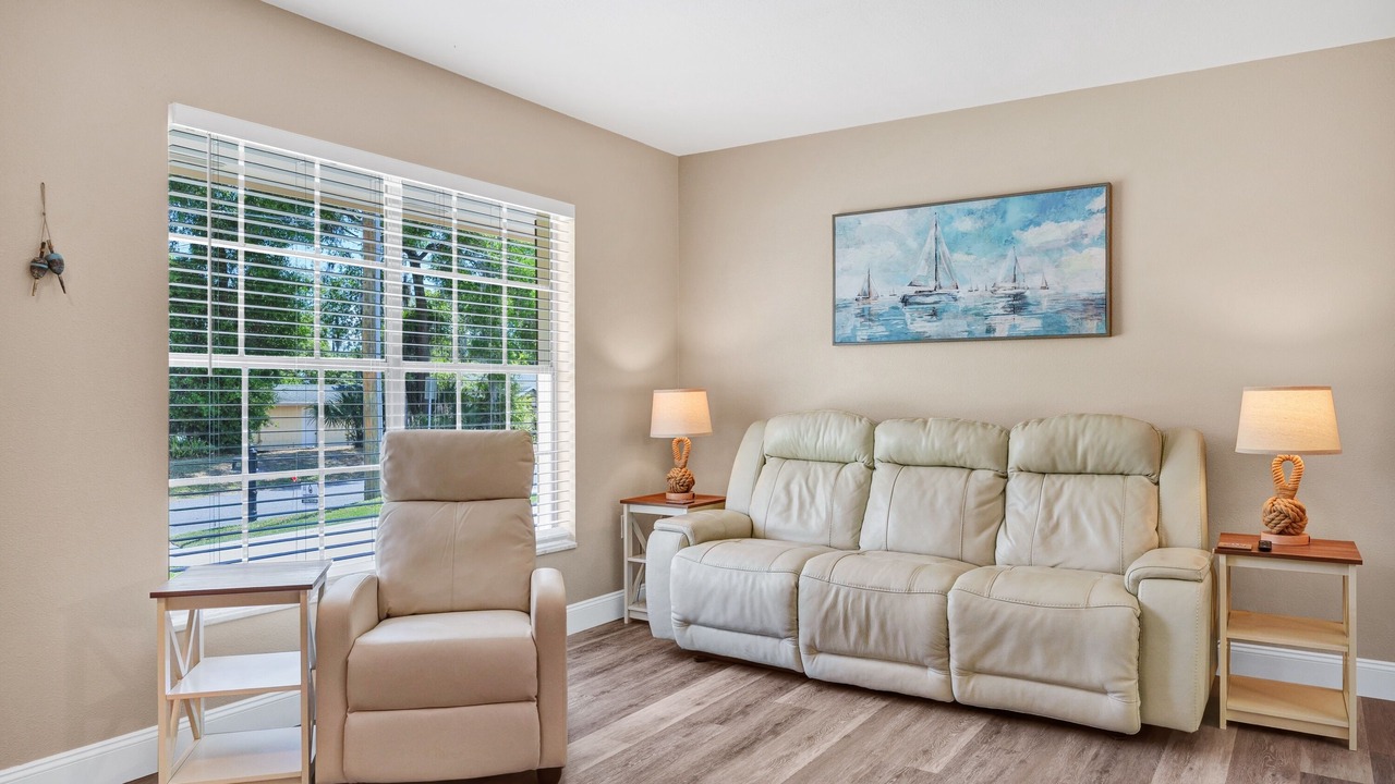 Photo of Livingroom in Plantation Estates