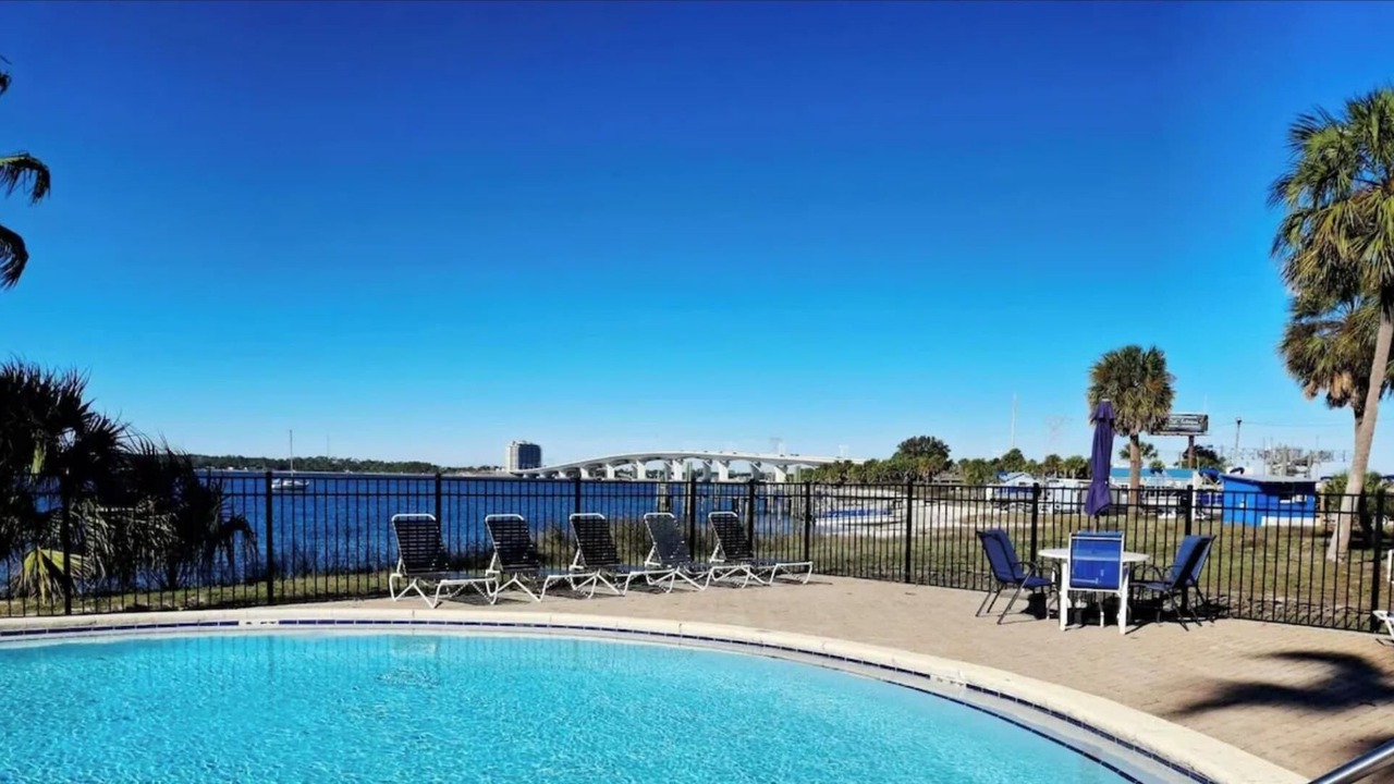Photo of Outdoor in Thomas Drive