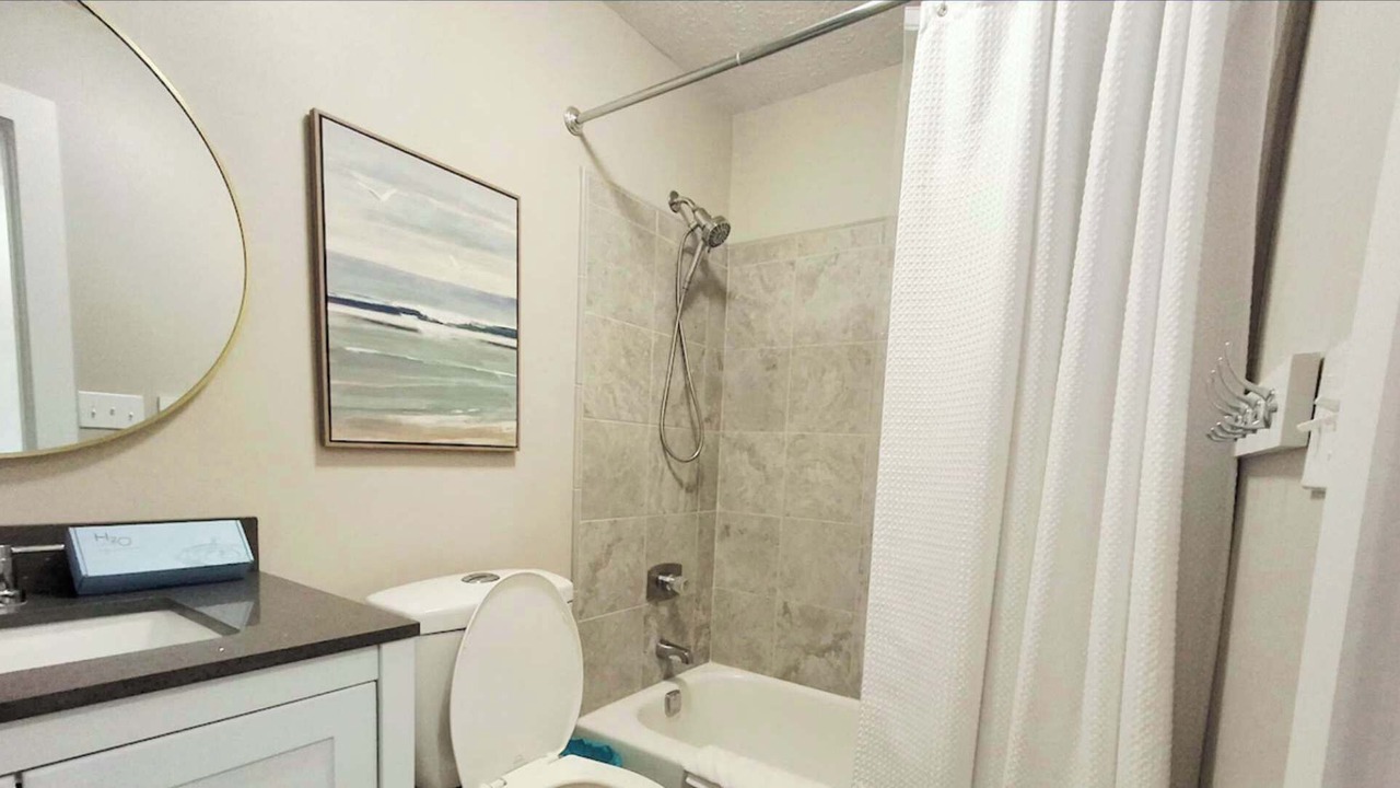 Photo of Bathroom in Thomas Drive