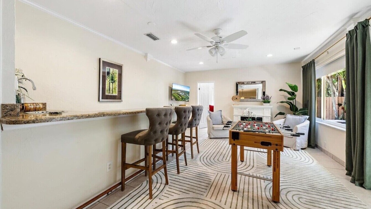 Photo of Bedroom in Northwood Shores