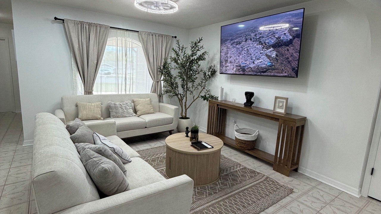 Photo of Livingroom in Spring Hill