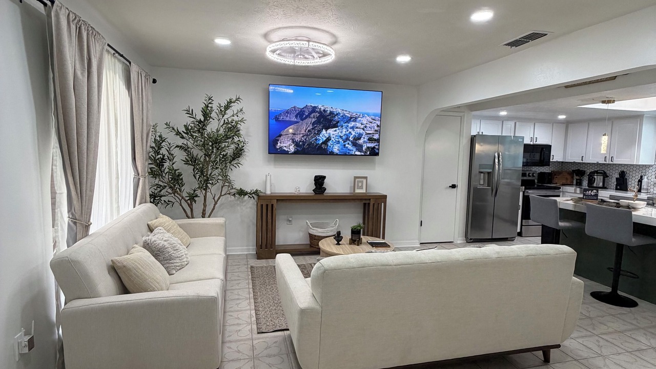 Photo of Livingroom in Spring Hill