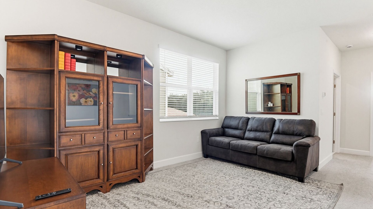 Photo of Livingroom in DeBary