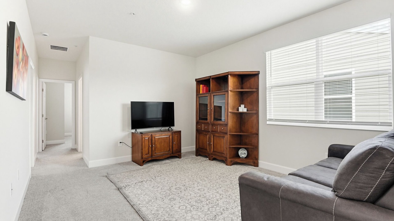 Photo of Livingroom in DeBary