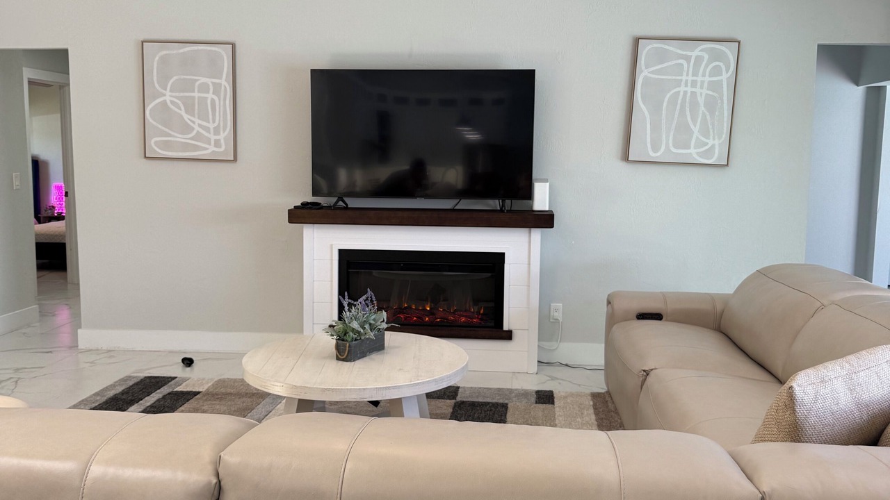 Photo of Livingroom in Eight Lakes
