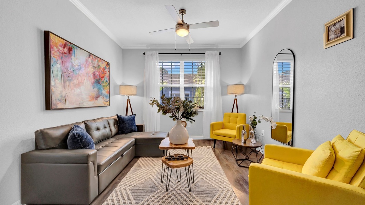 Photo of Livingroom in Westchase