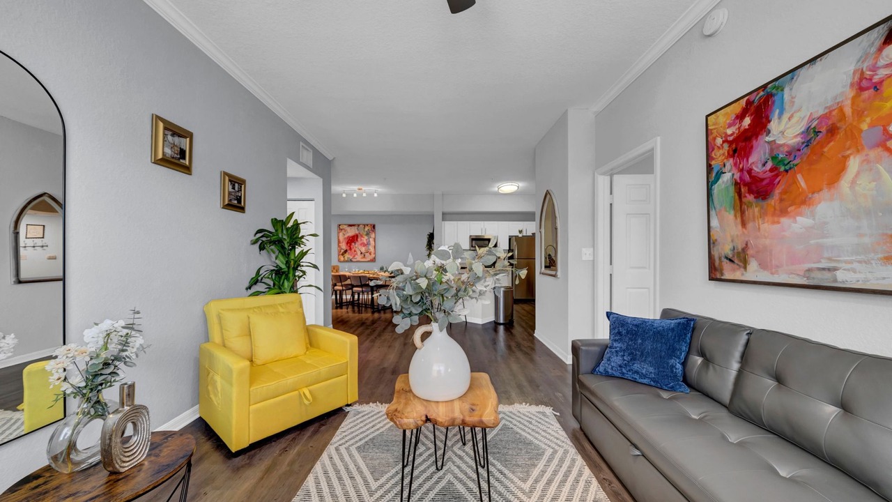 Photo of Livingroom in Westchase