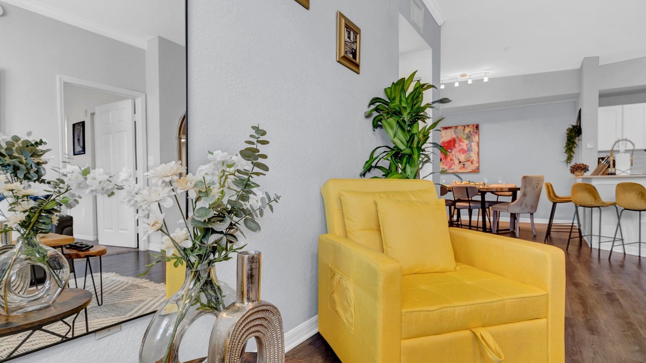 Photo of Livingroom in Westchase