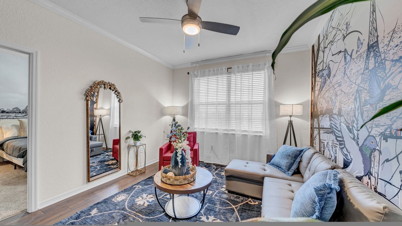 Photo of Livingroom in Westchase