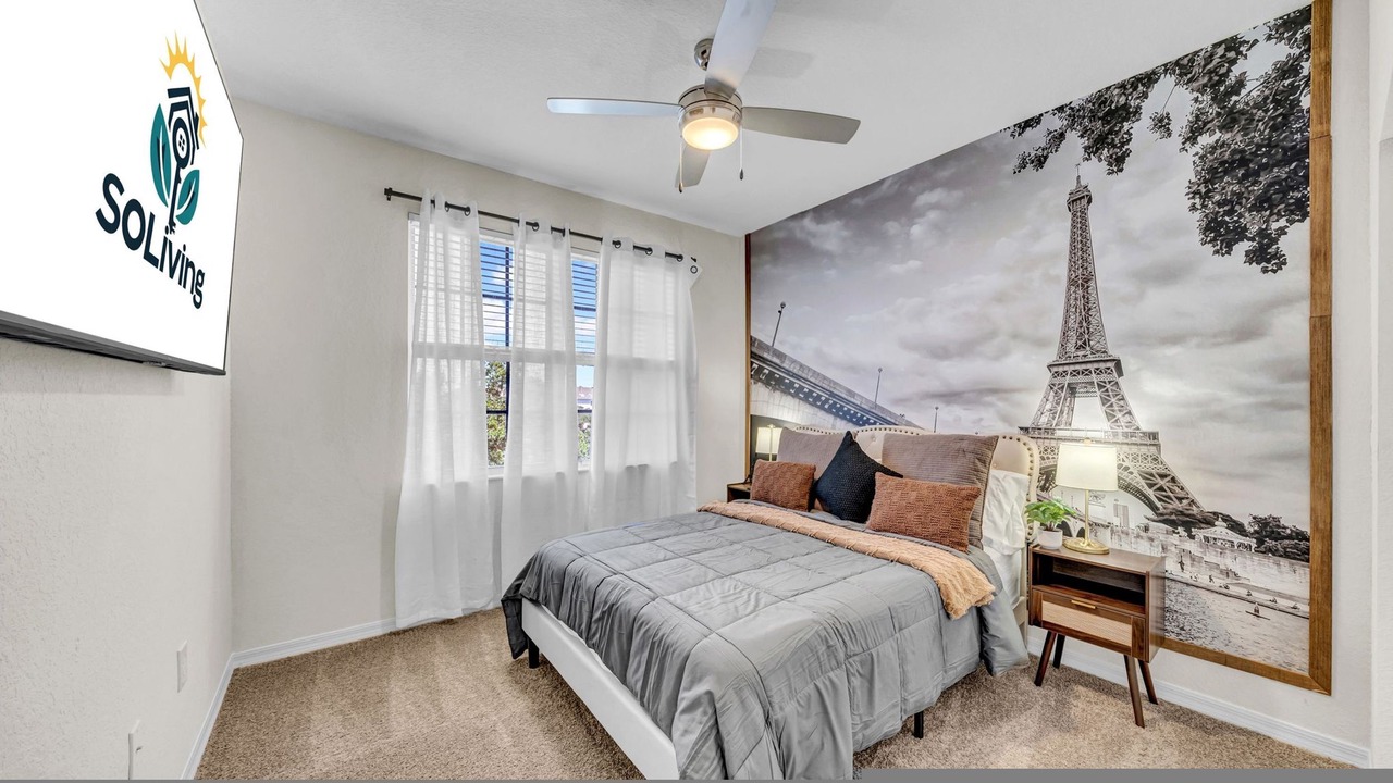 Photo of Bedroom in Westchase